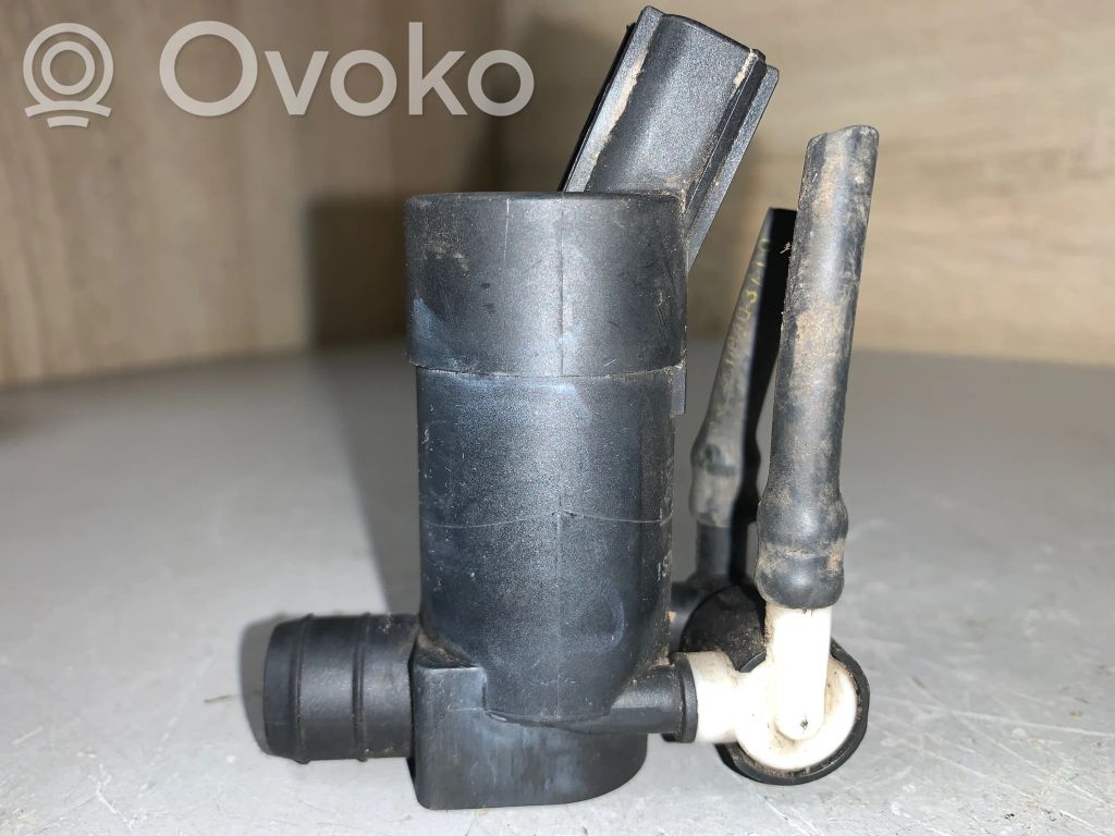 Ford Mondeo MK IV Windscreen/windshield washer pump 
