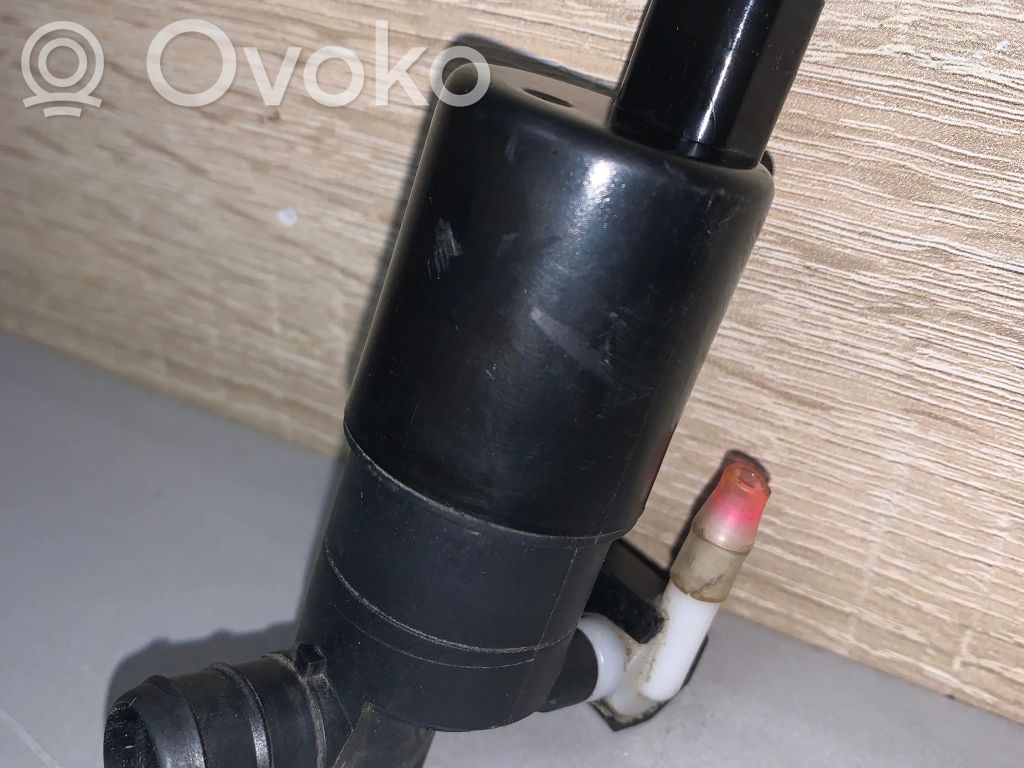 Renault Megane II Windscreen/windshield washer pump 