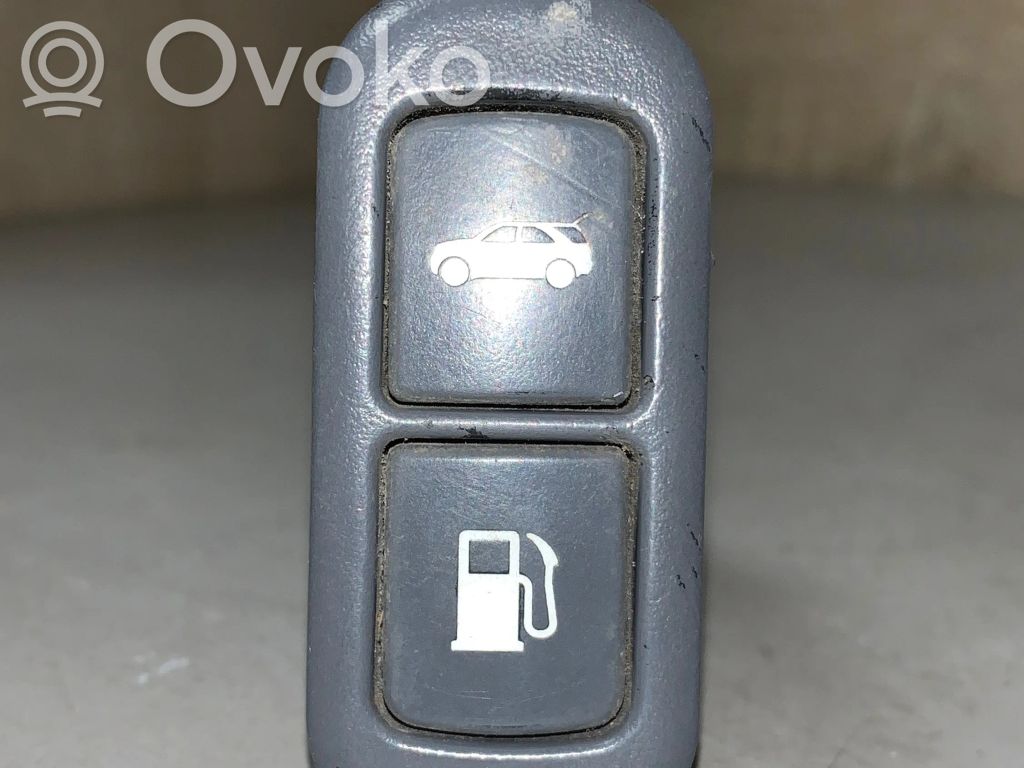KIA Sorento Fuel tank opening switch 