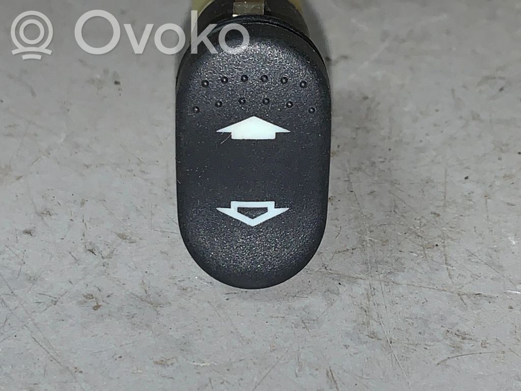 Ford Focus Electric window control switch 