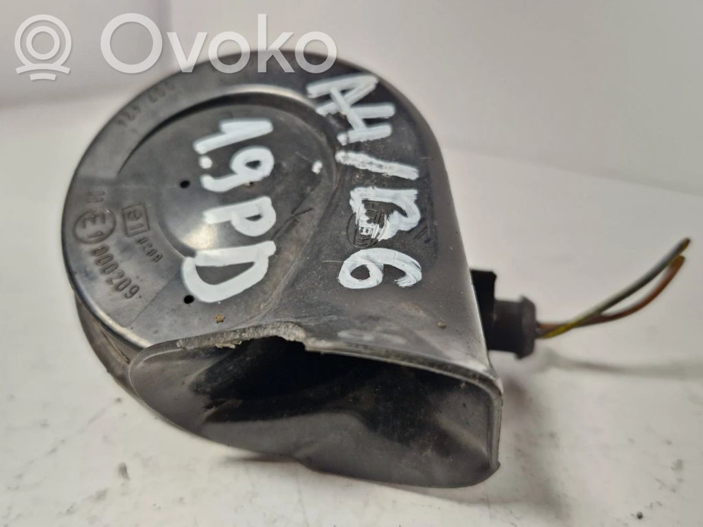 Volkswagen PASSAT B6 Äänimerkkilaite 