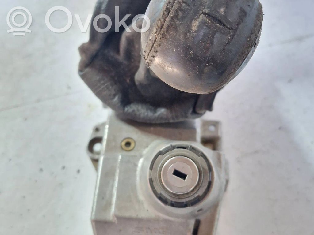 Saab 9-5 Gear shifter/selector 