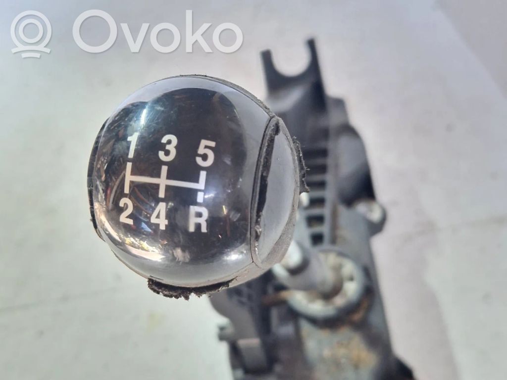 Ford Focus Gear shifter/selector 