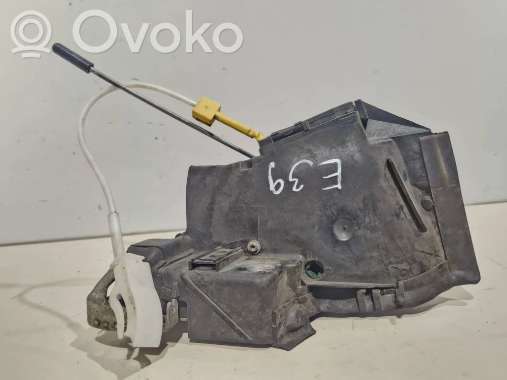 Priekšpusē slēdzene   82350959