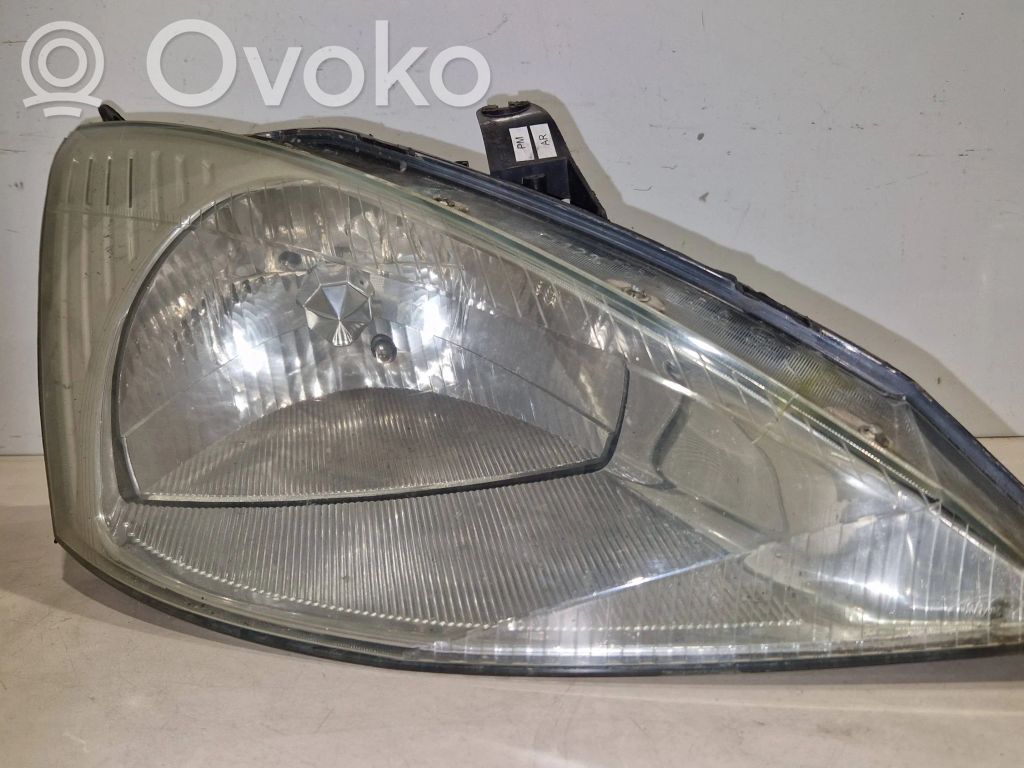 Ford Focus Headlight/headlamp 