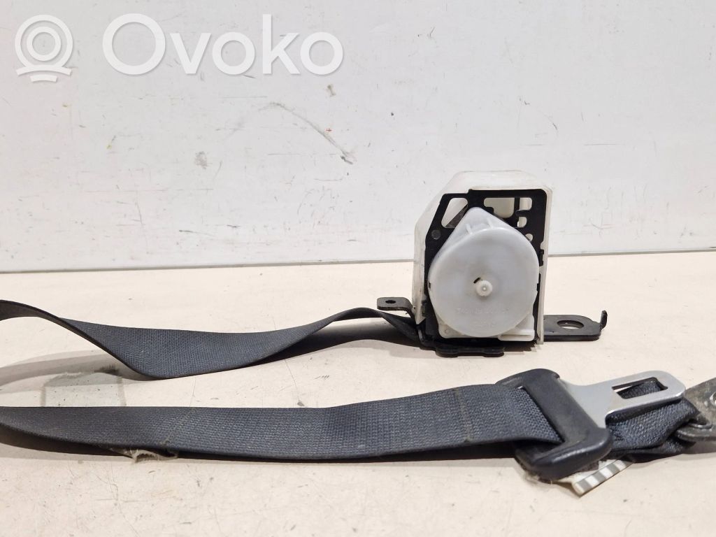 Mitsubishi Lancer Sicherheitsgurt hinten 