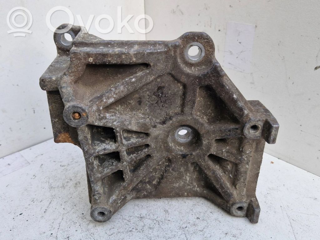 Mitsubishi Outlander A/C compressor mount bracket 