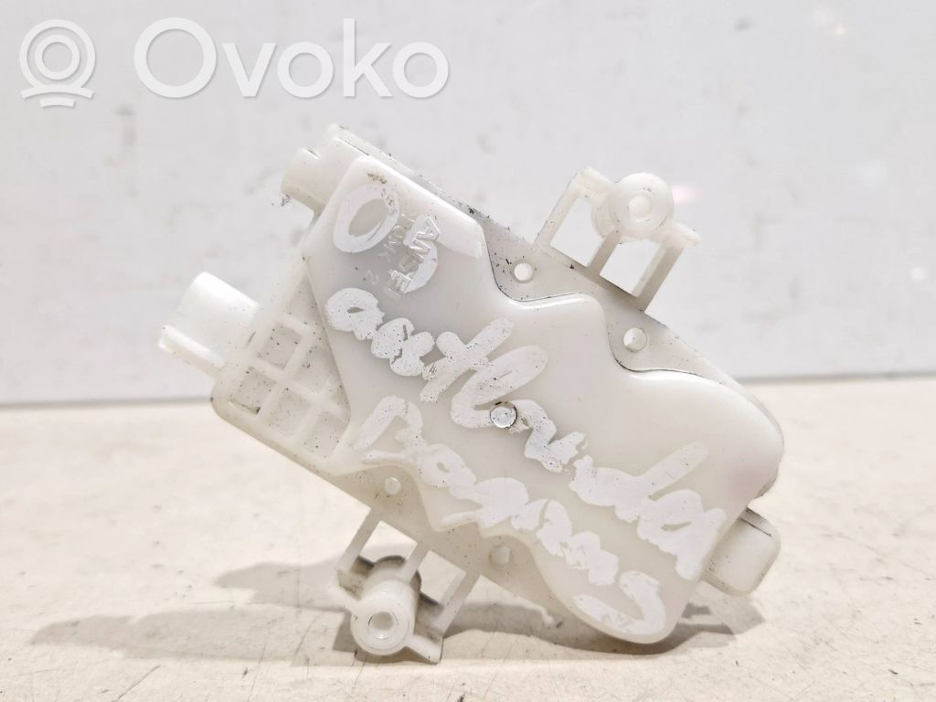 Mitsubishi Outlander Centrinio užrakto varikliukas 