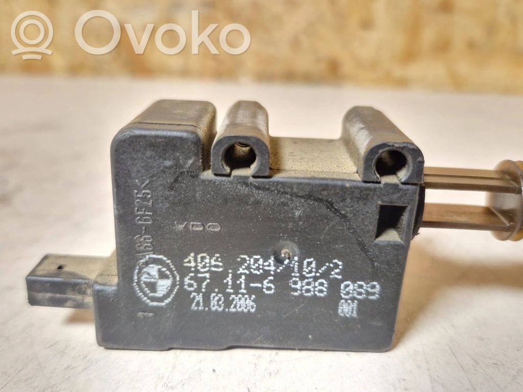 BMW 5 E60 E61 Fuel tank cap lock motor 