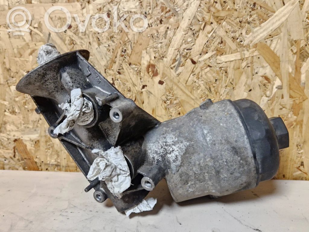 Opel Meriva A Mocowanie / uchwyt filtra oleju 