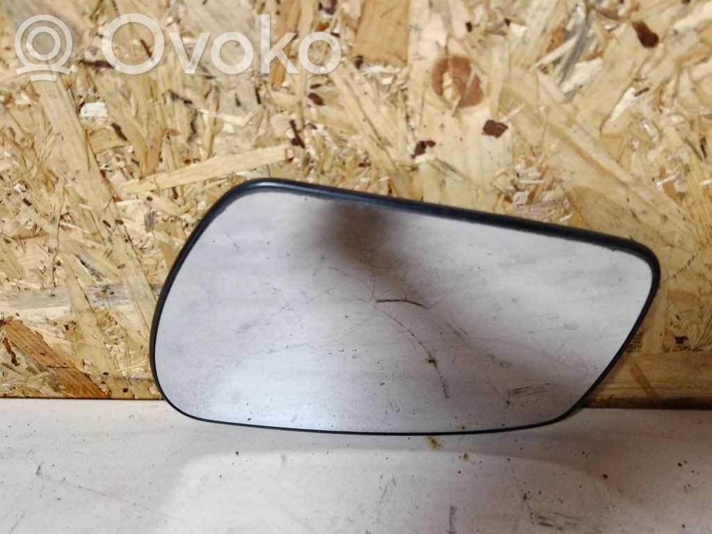 Ford Focus Spoguļa stikls 