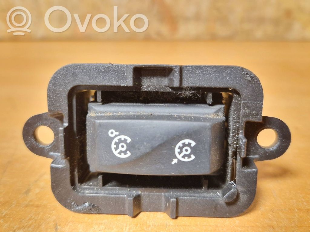 Renault Megane III Cruise control switch 
