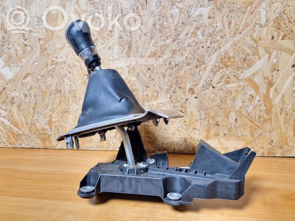 Ford Focus Gear shifter/selector 