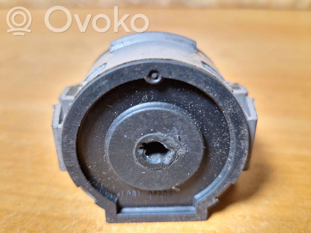 Ford Mondeo Mk III Aizdedzes slēdža kontakti 