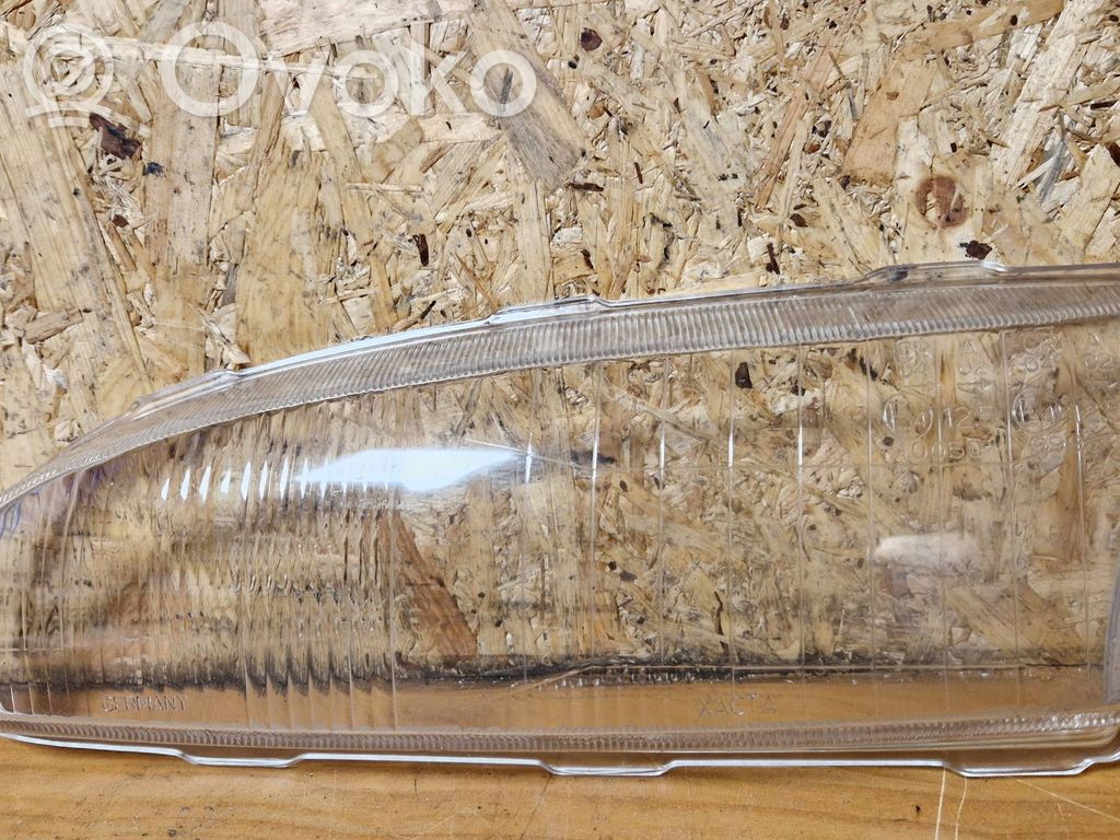 Ford Mondeo MK II Couvercle de lentille de phare 