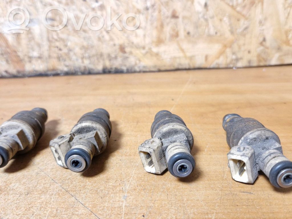 Volkswagen Golf IV Set injectoare combustibil 
