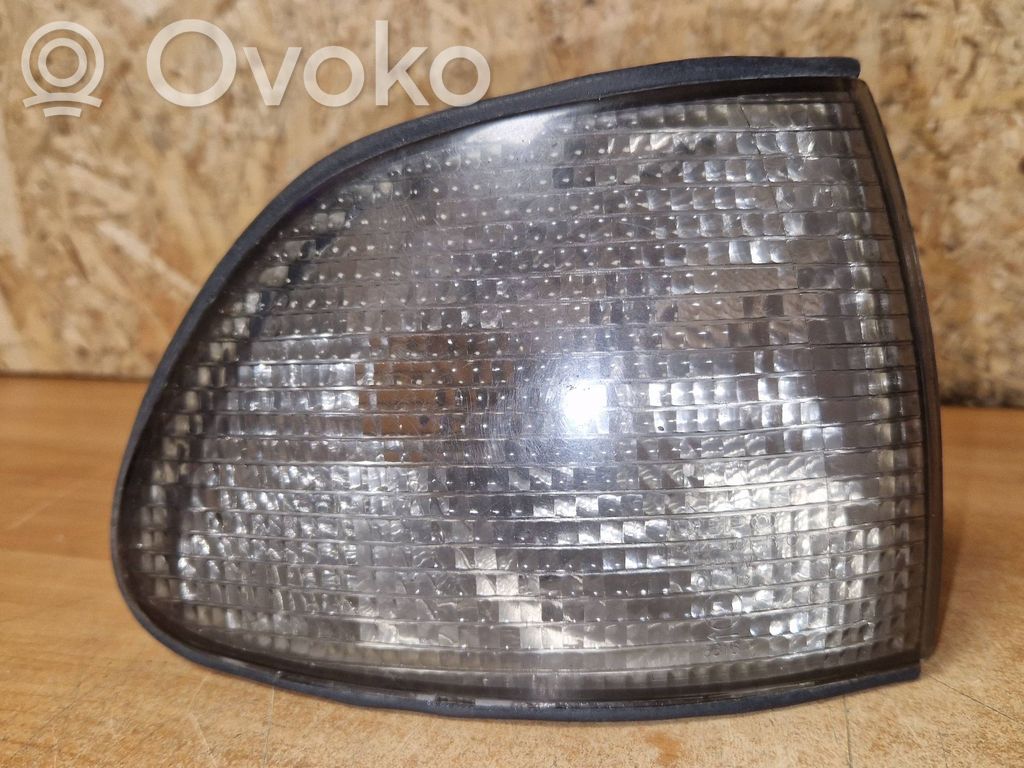 BMW 7 E38 Front indicator light 