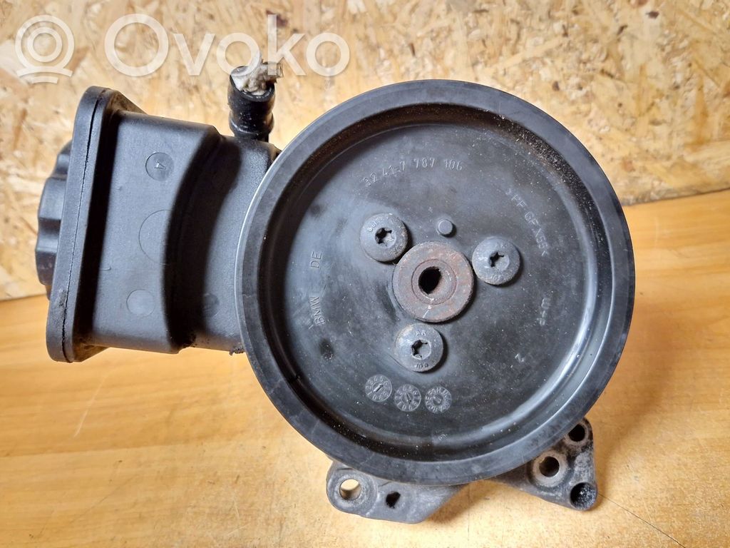 BMW 5 E60 E61 Power steering pump 