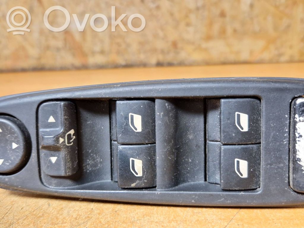 Citroen C4 Grand Picasso Przyciski szyb 