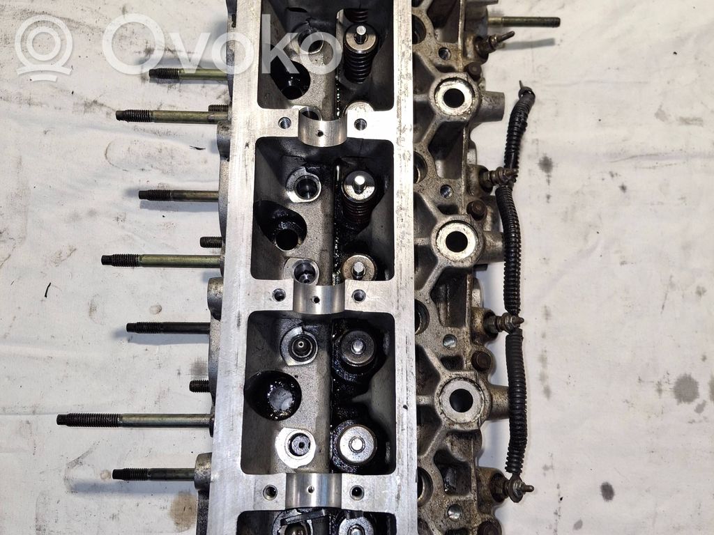 Peugeot 307 Engine head 