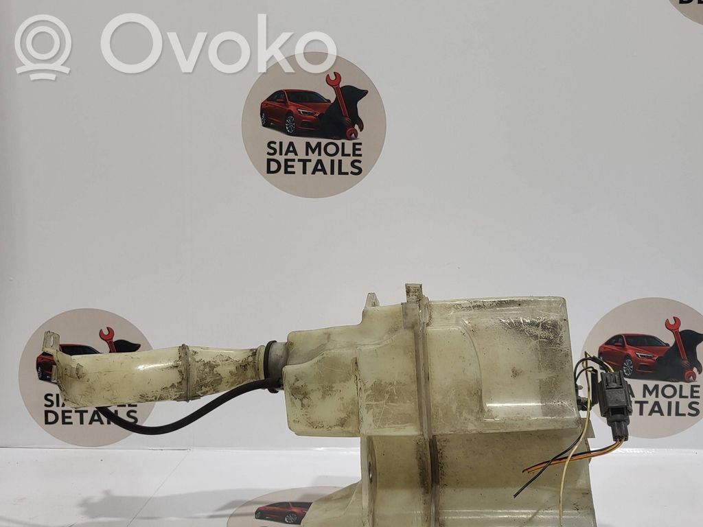 Volvo S60 Windshield washer fluid reservoir/tank 