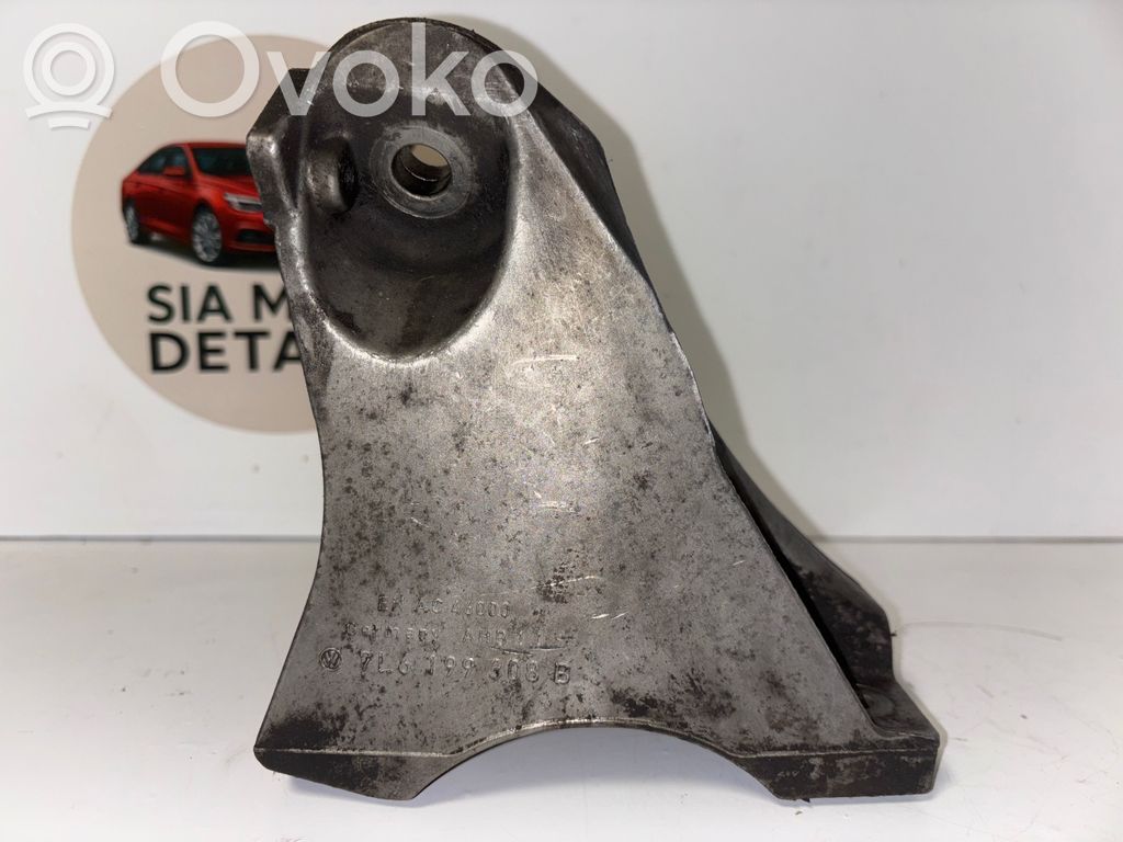 Engine mounting bracket   7L6199308B