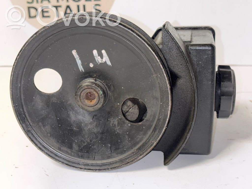 Volvo 850 Power steering pump 