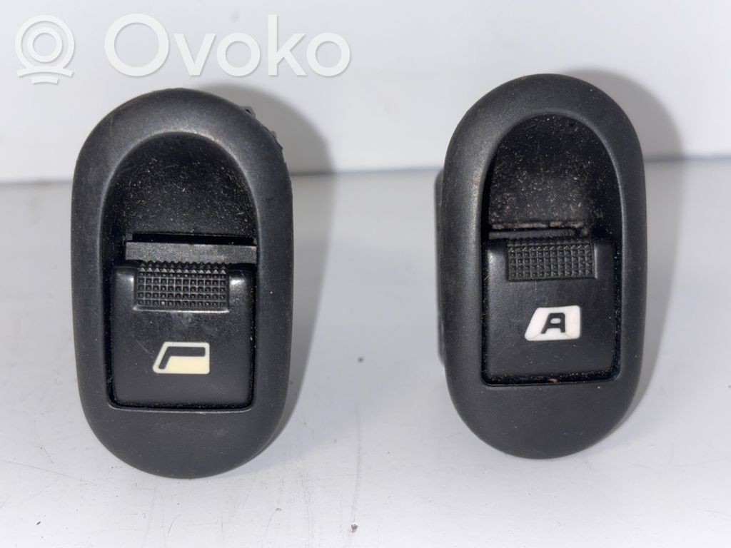 Citroen C3 Electric window control switch 