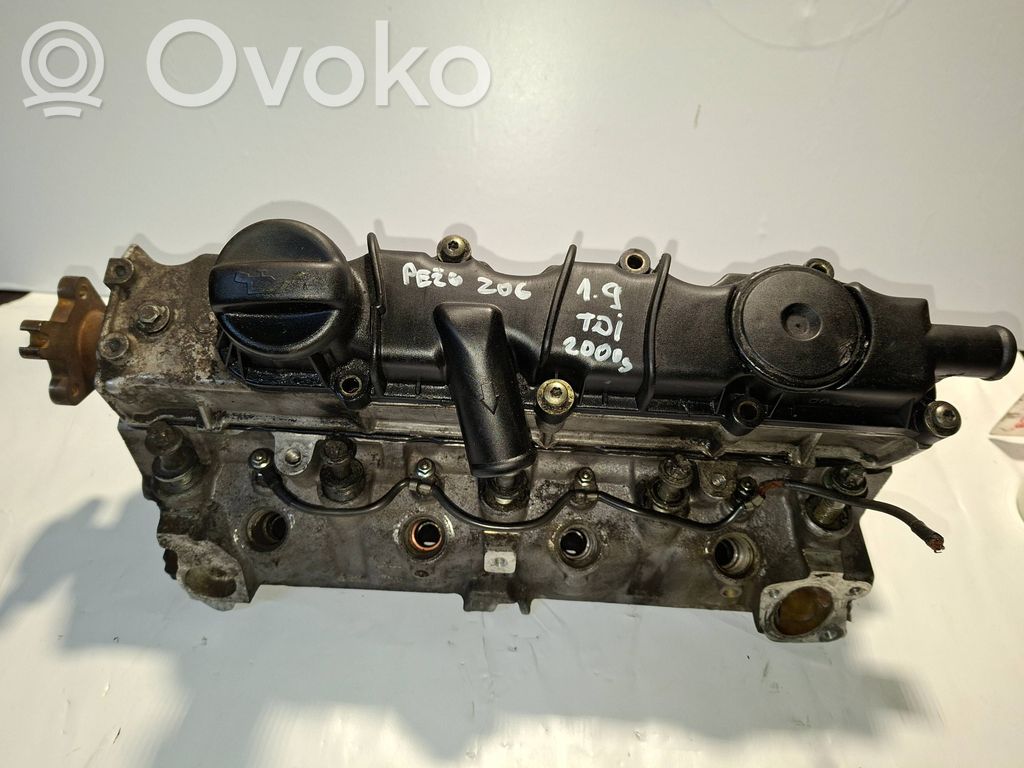 Engine head   003400,V19