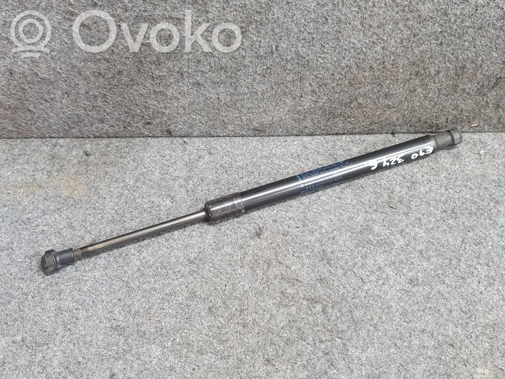 BMW 3 E90 E91 Tailgate/trunk strut/damper 