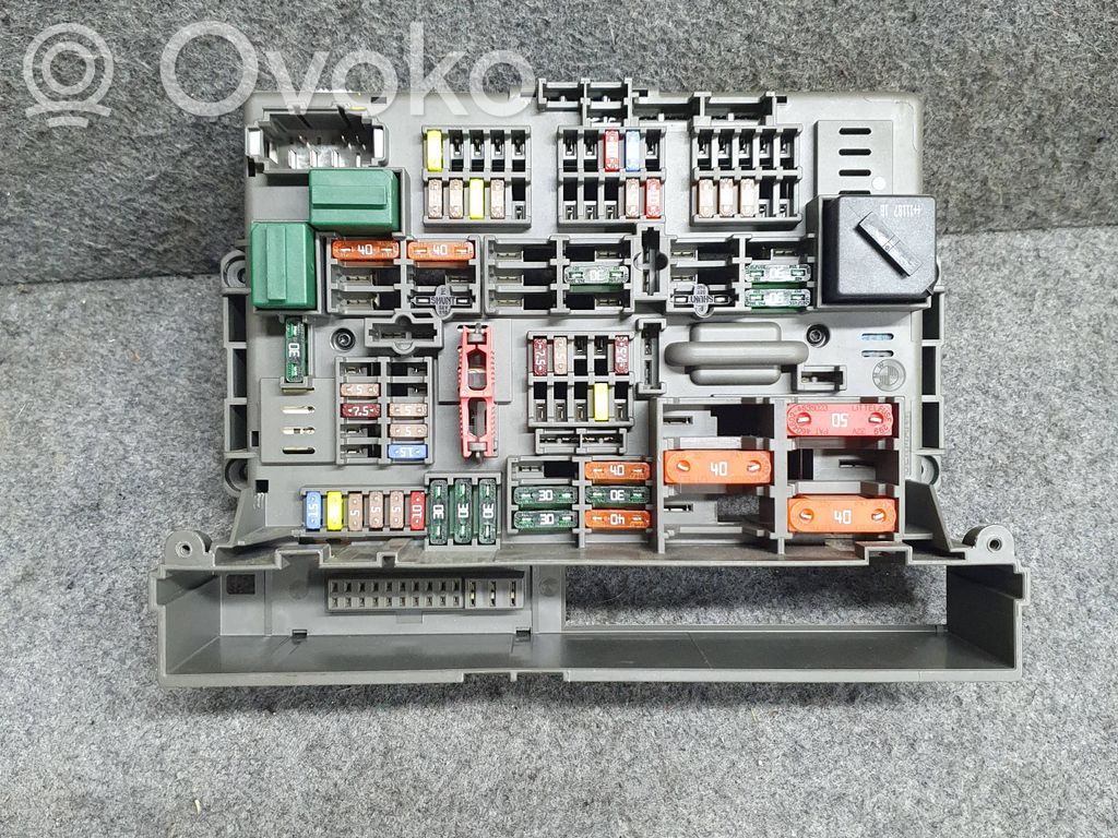 Fuse module   9119446