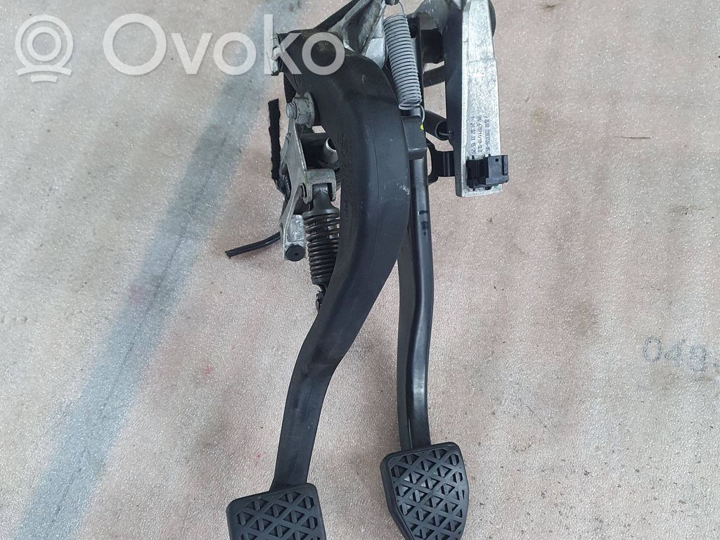 BMW 3 E92 E93 Pedal assembly 
