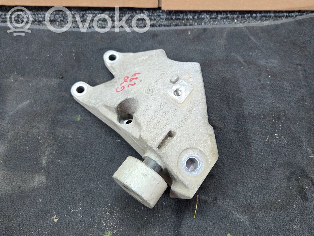 BMW 5 G30 G31 G38 Engine mounting bracket 