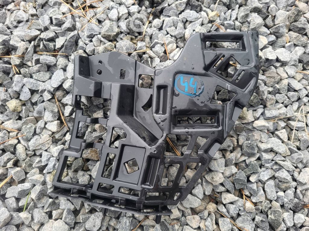 Front bumper mounting bracket   31353403