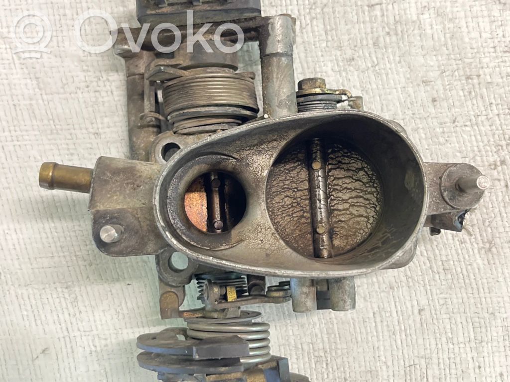 Audi A6 S6 C4 4A Droselinė sklendė 