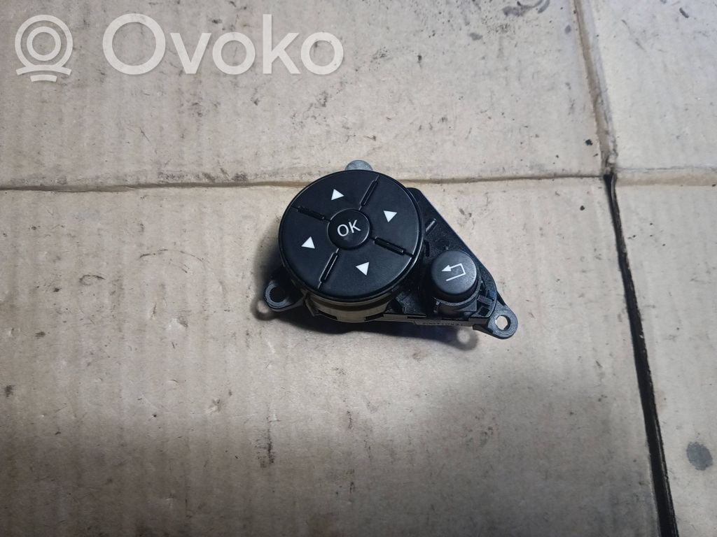 Mercedes-Benz E C207 W207 Interruptores/botones de la columna de dirección 