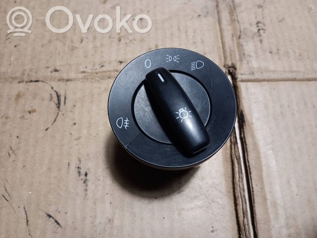 Volkswagen Touran I Light switch 