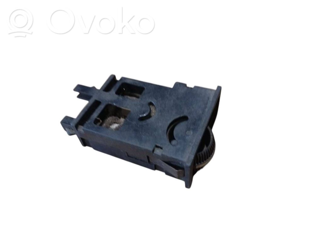 Panel lighting control switch   83BB13K752AB