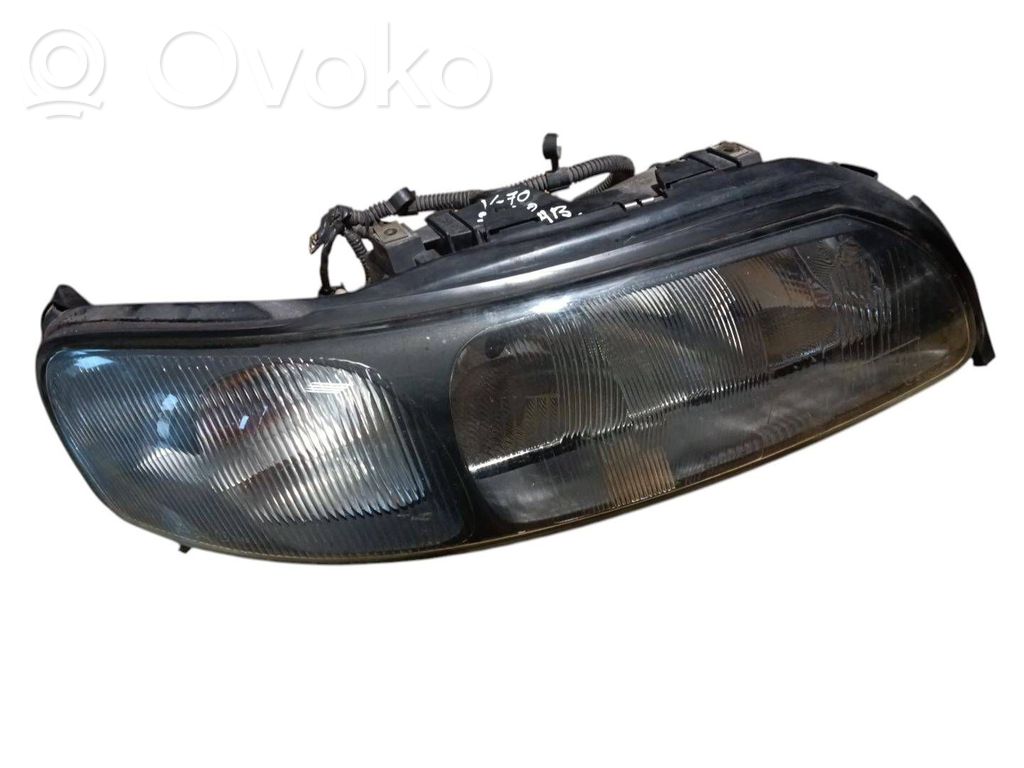 Volvo V70 Headlight/headlamp 