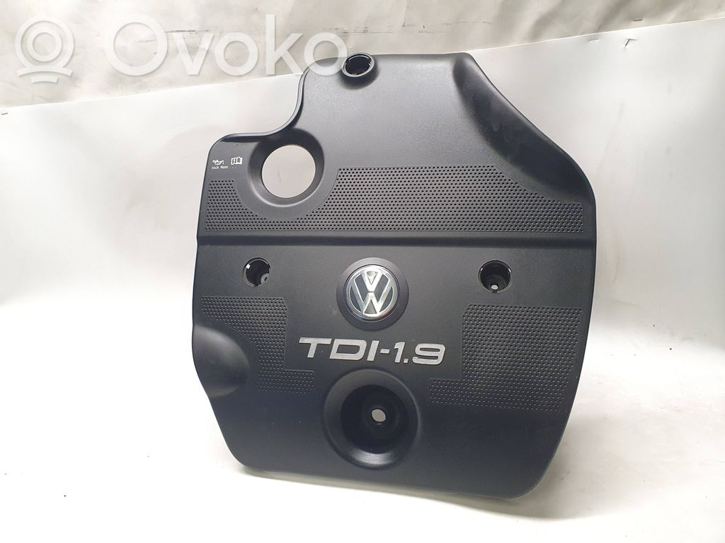 Volkswagen Golf IV Copri motore (rivestimento) 