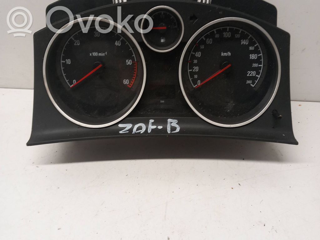Opel Zafira B Licznik / Prędkościomierz 
