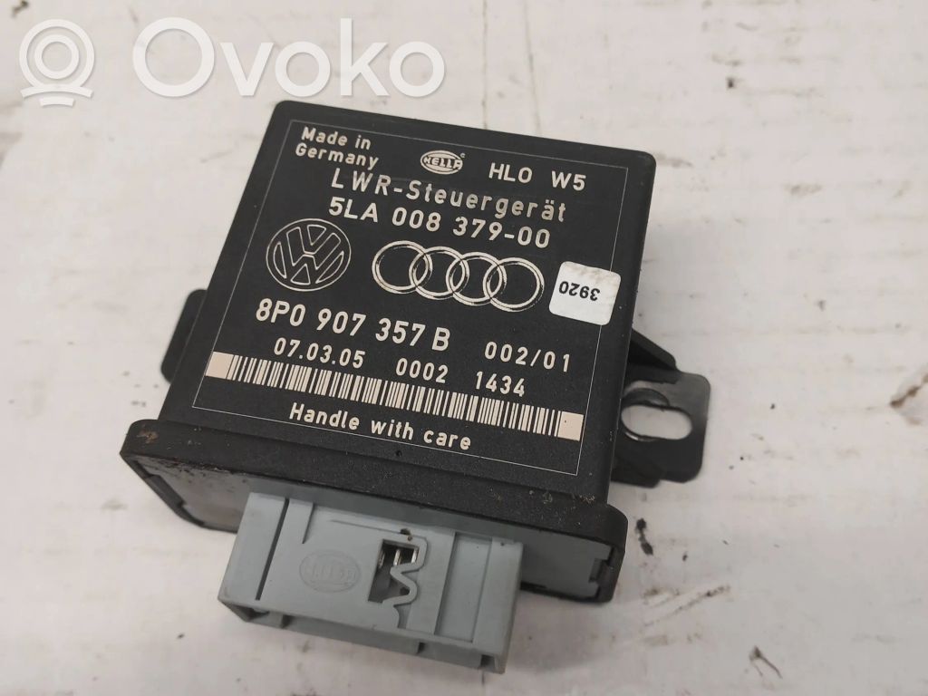 Audi A4 S4 B7 8E 8H Light module LCM 