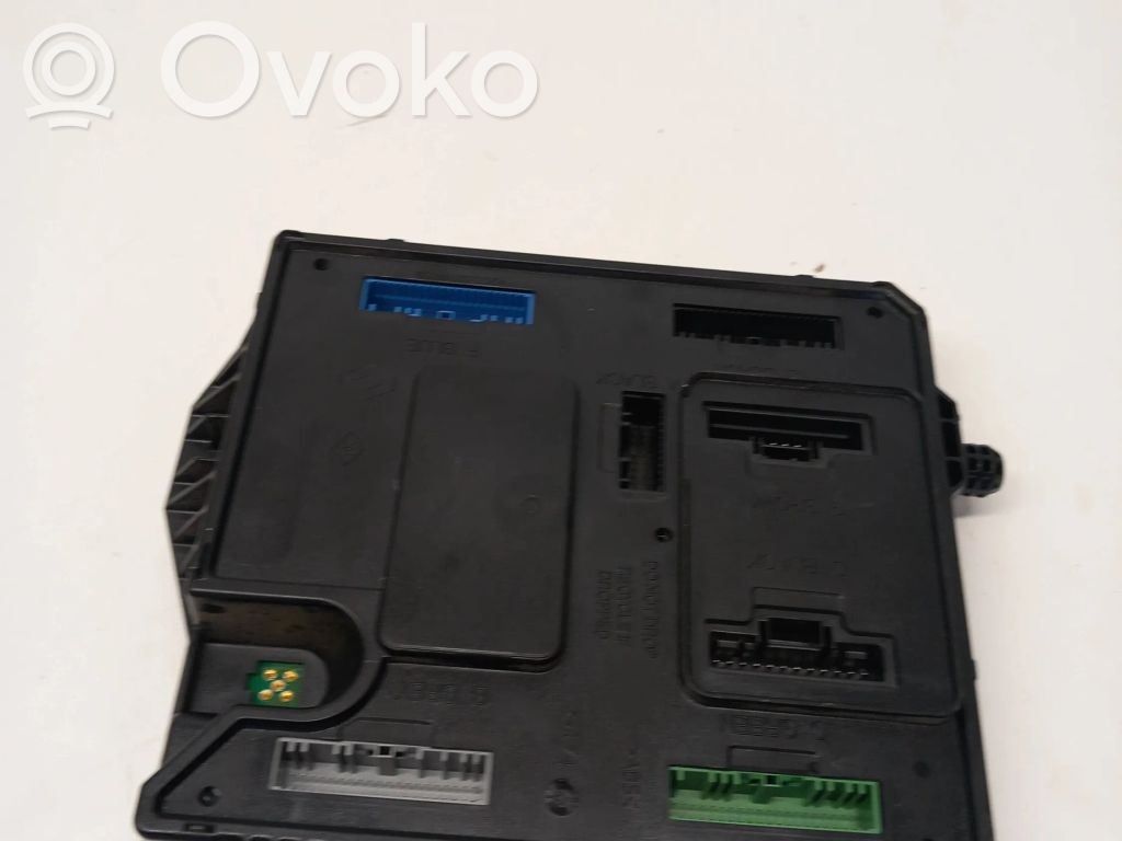 Renault Megane III Comfort/convenience module 