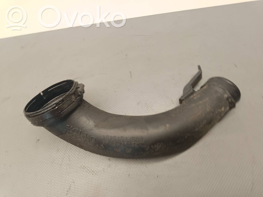 Volvo XC60 Välijäähdyttimen letku 
