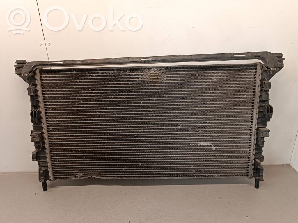 Volvo V40 Coolant radiator 