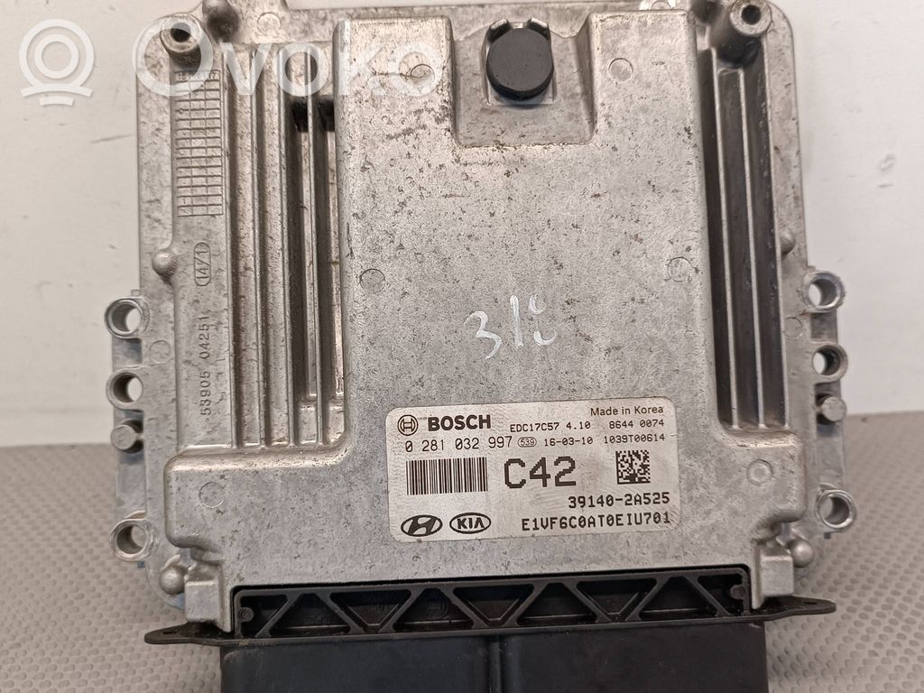 Hyundai i40 Engine control unit/module 