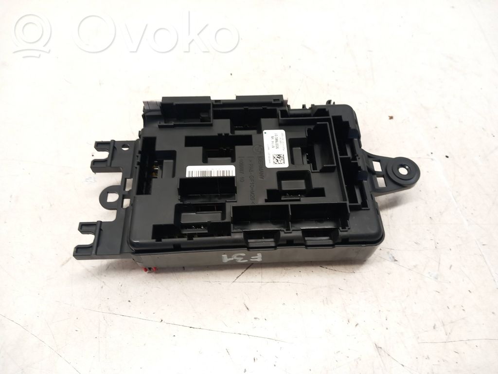 BMW 3 F30 F35 F31 Skrzynka bezpieczników / Komplet 