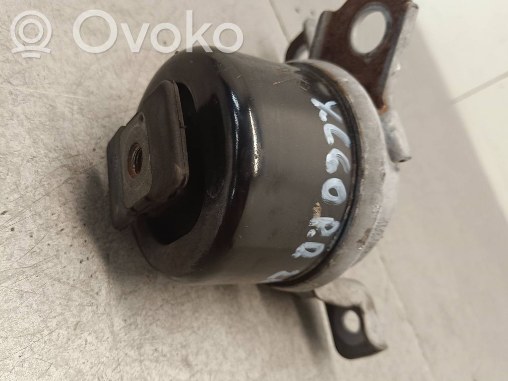 Volvo XC60 Engine mount bracket 