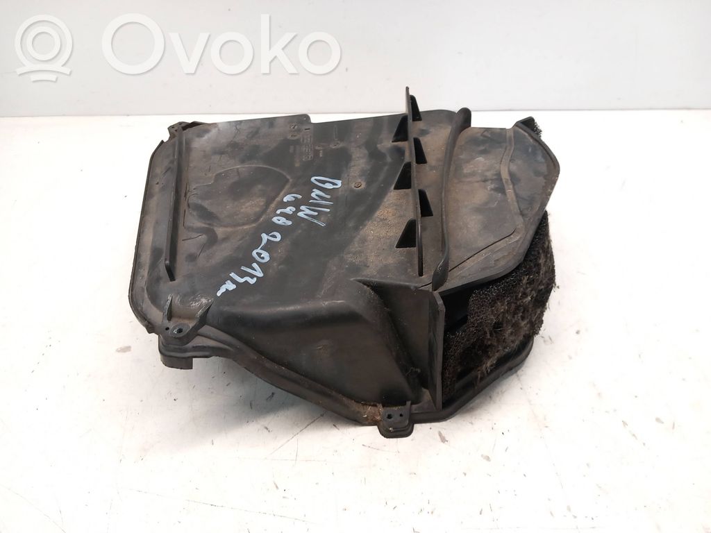 Pokrywa mikrofiltra kabiny   V6756003,11611611,9216223,11440002