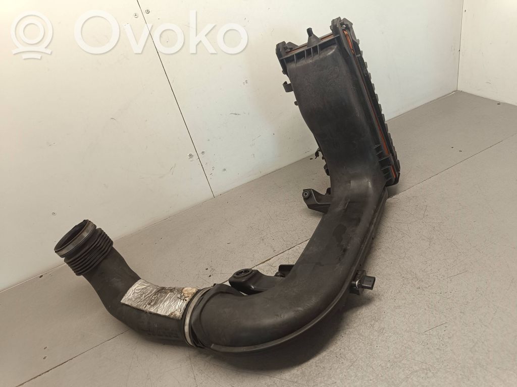 BMW 6 F12 F13 Obudowa filtra powietrza 